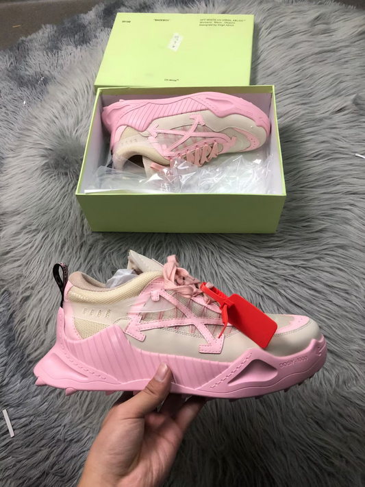 OFF-WHITE