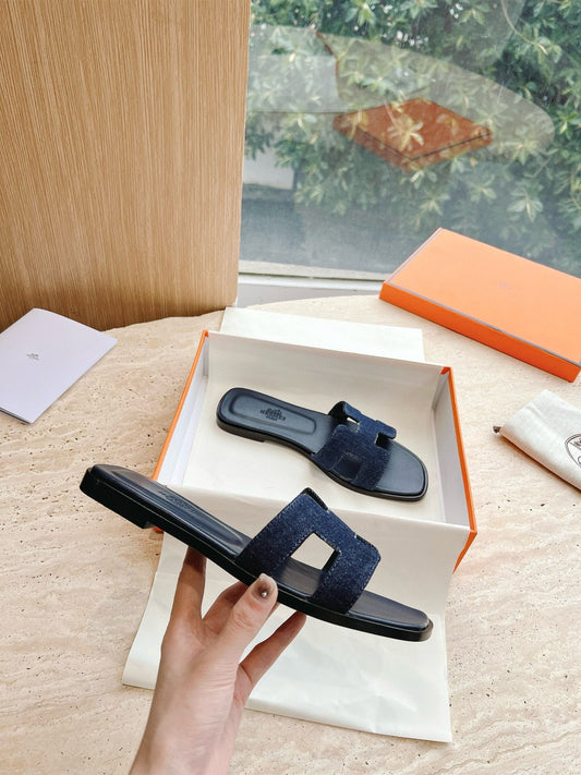 Hermès Oran Sandals