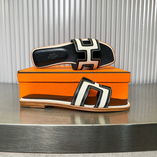 Hermès Oran Sandals